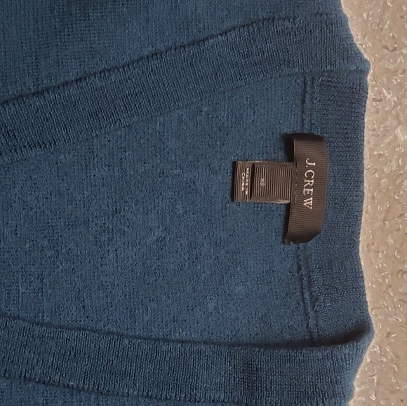 J. CREW SWEATER - Picture 4 of 6